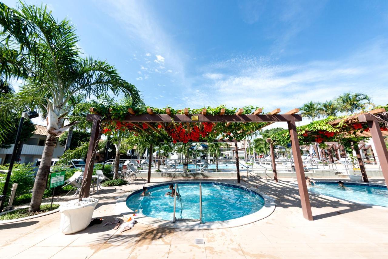 Condominio Diroma Resorts Internacional Flats Caldas Novas Esterno foto